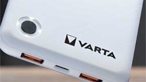 TIP#2911: Varta Wireless Powerbank nabíjí bezdrátově plus až tři zařízení drátově. A umí i rychle